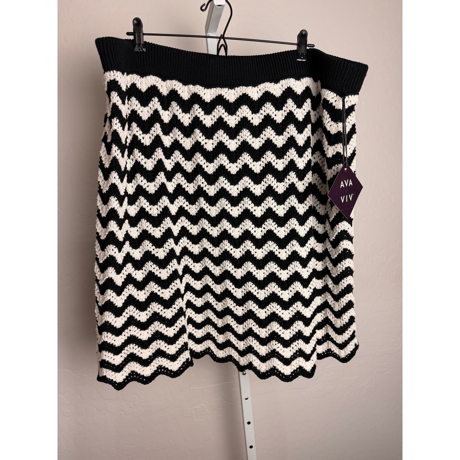 Ava & Viv Black White Chevron Skirt 3x Knit Lined Elastic Waist Nwt